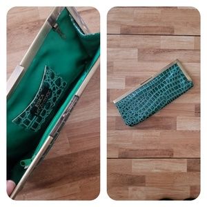 Jessica McClintock emerald green clutch